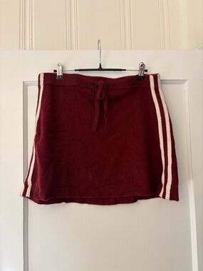 Juicy Couture Y2K Maroon Cashmere Mini Skirt with Cream Side Stripes